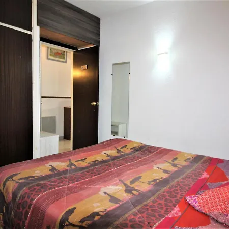 Apartment Acogedor Cerca De Playa Y Comercios En Roses, Con Terraza Y Parking Gratuito - Es-258-75 Roses