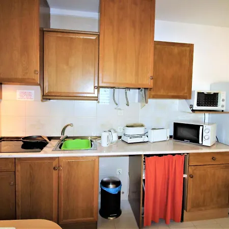 Acogedor Cerca De Playa Y Comercios En Roses, Con Terraza Y Parking Gratuito - Es-258-75 * Roses