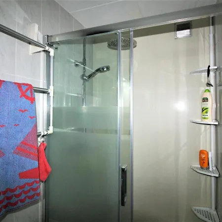 Apartment Acogedor Cerca De Playa Y Comercios En Roses, Con Terraza Y Parking Gratuito - Es-258-75