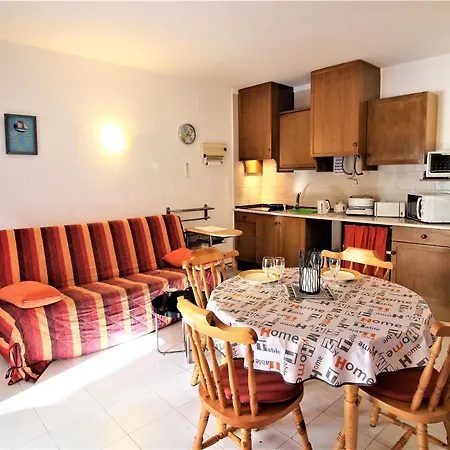 Apartment Acogedor Cerca De Playa Y Comercios En Roses, Con Terraza Y Parking Gratuito - Es-258-75 Roses