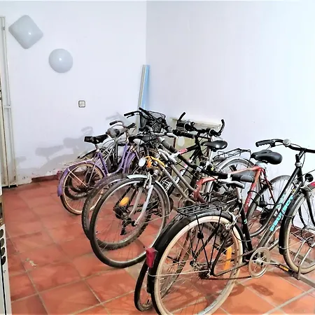 Acogedor Cerca De Playa Y Comercios En Roses, Con Terraza Y Parking Gratuito - Es-258-75 Lejlighed *